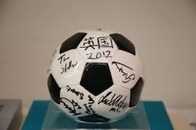 葡超杯赛前为若塔兄弟默哀，若塔的遗孀和父母出席