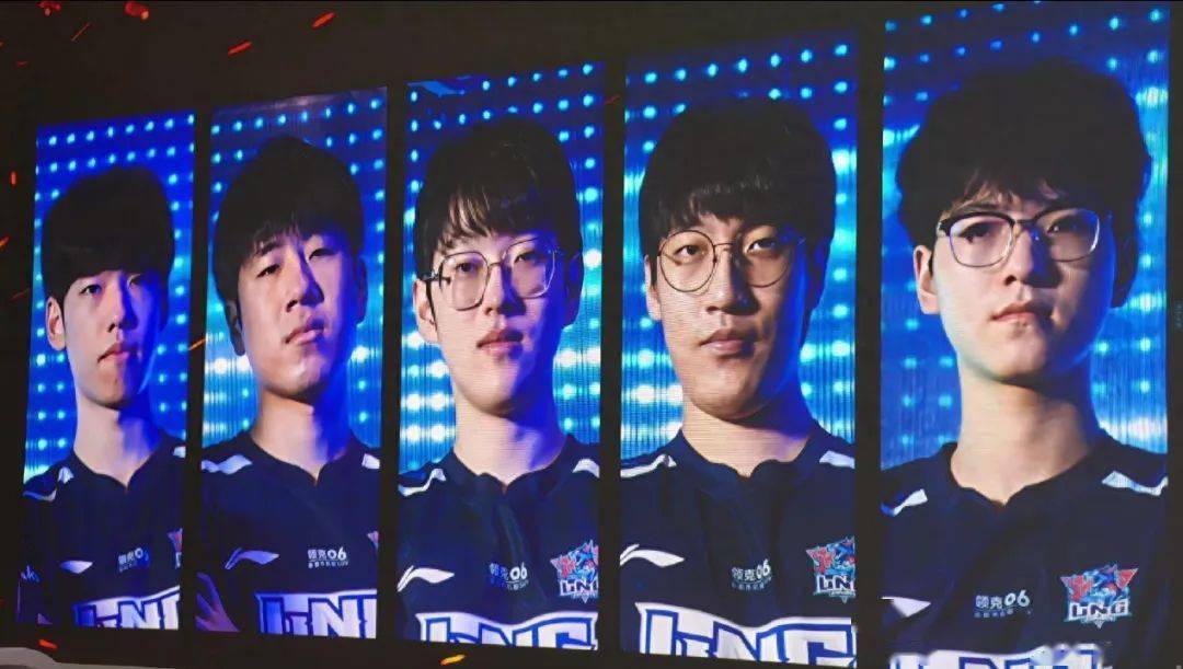 年轻球员在 年轻球员在